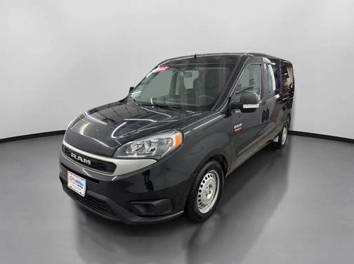 Black Metallic 2022 RAM ProMaster City Base