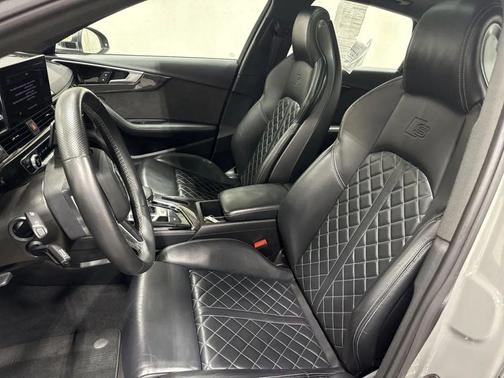 2021 Audi S4 Premium Plus TFSI quattro Tiptronic