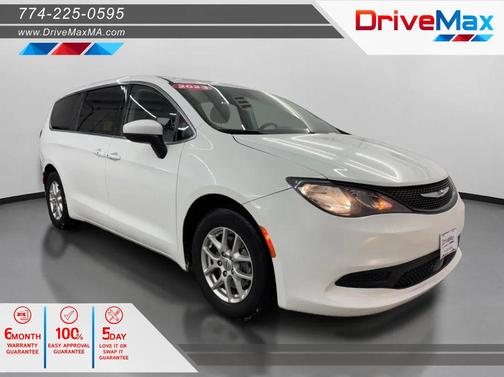 Bright White Clearcoat 2023 Chrysler Voyager LX