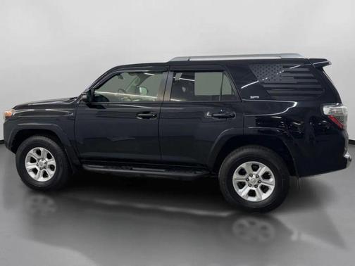 Midnight Black Metallic 2018 Toyota 4Runner SR5 Premium