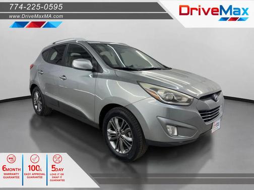 Silver 2015 Hyundai TUCSON SE