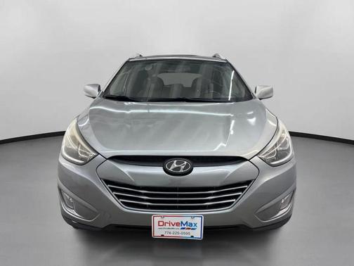 Silver 2015 Hyundai TUCSON SE