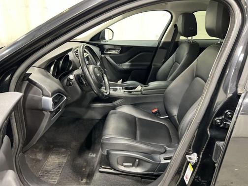 Black 2017 Jaguar F-PACE 35t Premium