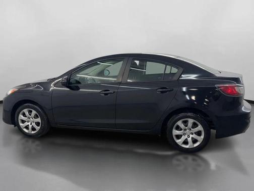 2013 Mazda Mazda3 i Sport