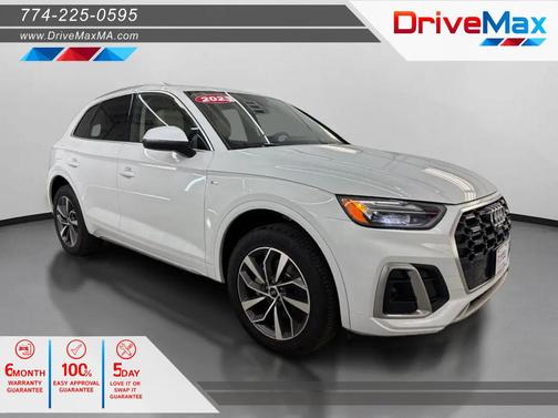 Glacier White Metallic 2023 Audi Q5 45 S line Premium Plus