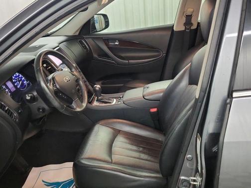 2017 INFINITI QX50 Base