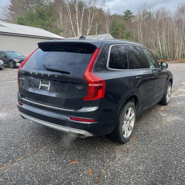2021 Volvo XC90 T6 Momentum