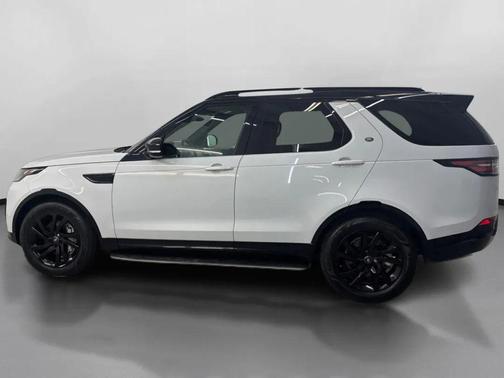 White 2020 Land Rover Discovery HSE