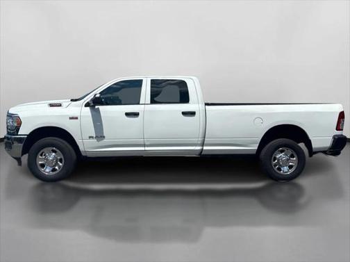 2021 RAM 2500 Tradesman Crew Cab 4x4 8' Box