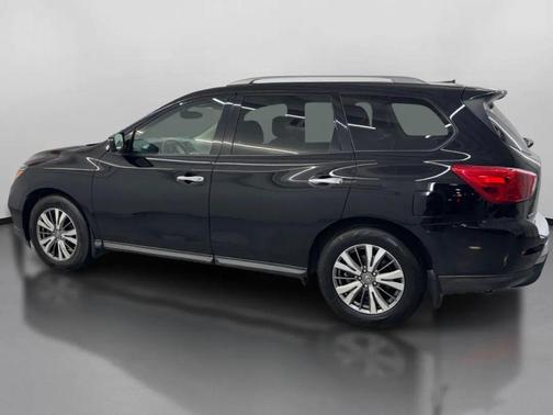 2018 Nissan Pathfinder SL