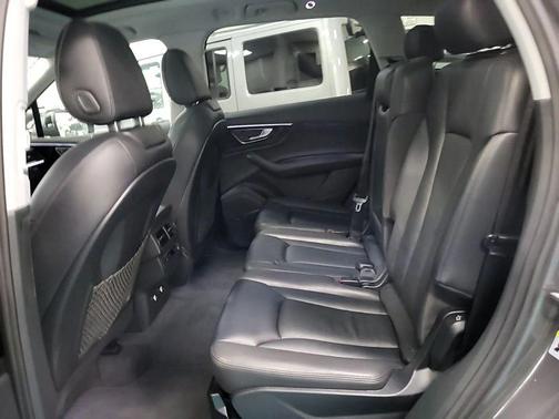 2019 Audi Q7 45 Premium Plus