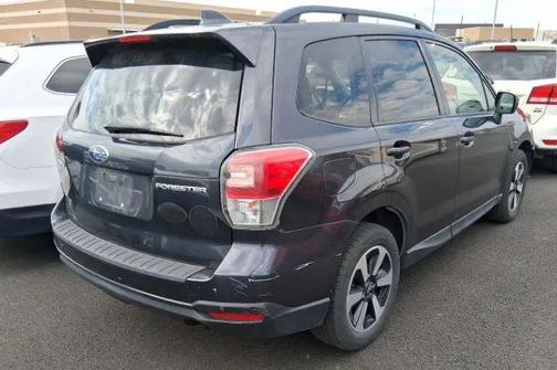 Dark Gray Metallic 2018 Subaru Forester 2.5i Premium