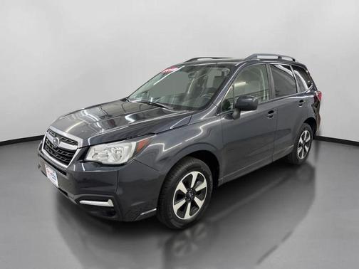 Dark Gray Metallic 2018 Subaru Forester 2.5i Premium