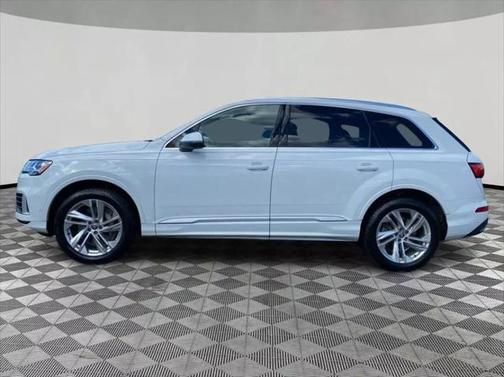2020 Audi Q7 55 Premium Plus