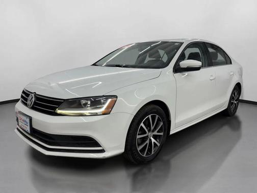 White 2017 Volkswagen Jetta 1.4T SE