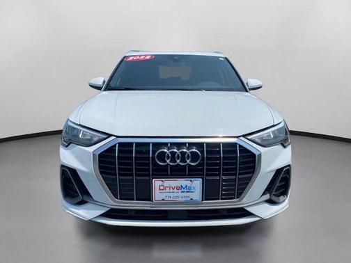 2022 Audi Q3 45 S line Premium