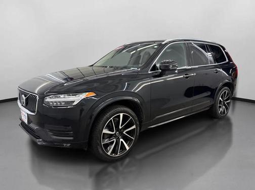 Onyx Black Metallic 2022 Volvo XC90 T6 Momentum