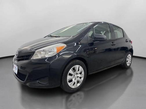 2012 Toyota Yaris L