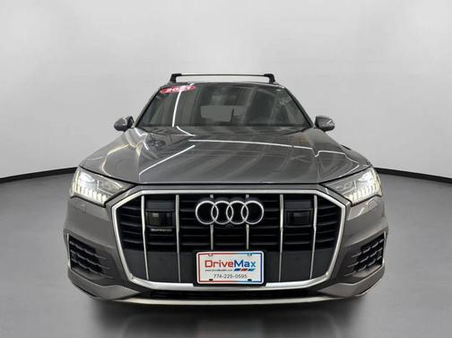 Samurai Gray Metallic 2021 Audi Q7 55 Prestige