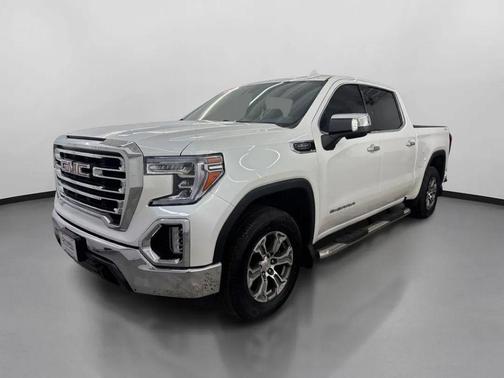 White 2019 GMC Sierra 1500 SLT