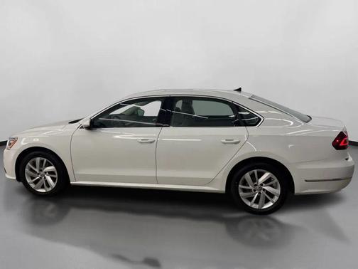 2018 Volkswagen Passat 2.0T SE