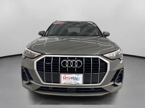 2021 Audi Q3 45 S line Premium