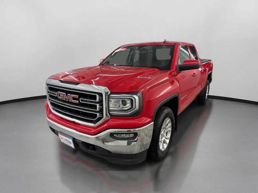 Red 2018 GMC Sierra 1500 SLE