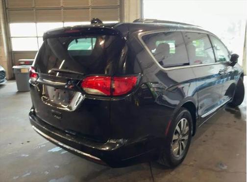 2020 Chrysler Pacifica Touring-L Plus
