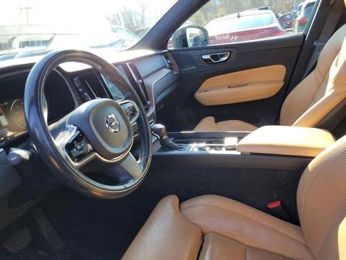 2019 Volvo XC60 T6 Inscription