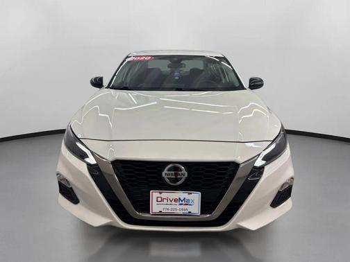 2020 Nissan Altima SR FWD