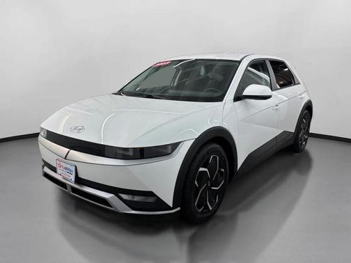 Atlas White 2023 Hyundai IONIQ 5 SE
