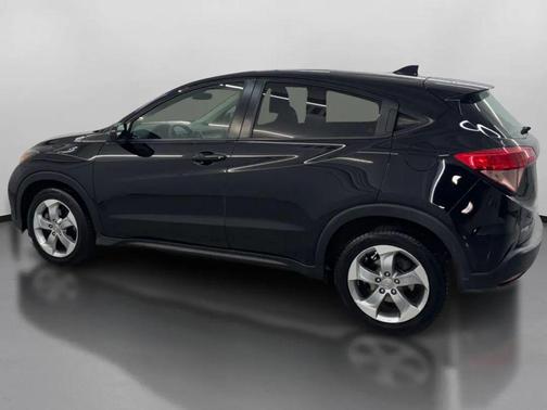 2017 Honda HR-V LX