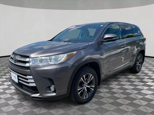 2018 Toyota Highlander LE