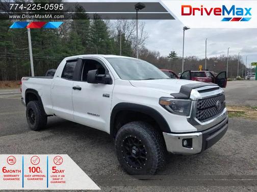 White 2019 Toyota Tundra SR5