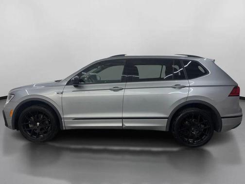 2021 Volkswagen Tiguan 2.0T SE R-Line Black 4MOTION