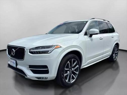2019 Volvo XC90 T5 Momentum