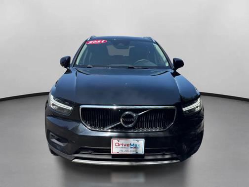 2021 Volvo XC40 T5 Momentum