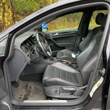 2017 Volkswagen Golf GTI 2.0T S 4-Door