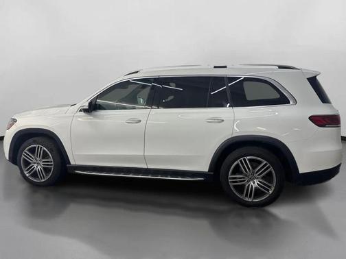 White 2022 Mercedes-Benz GLS 450 4MATIC