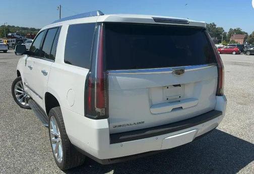 2020 Cadillac Escalade Luxury