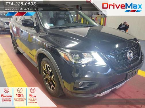 Magnetic Black Pearl 2019 Nissan Pathfinder SV
