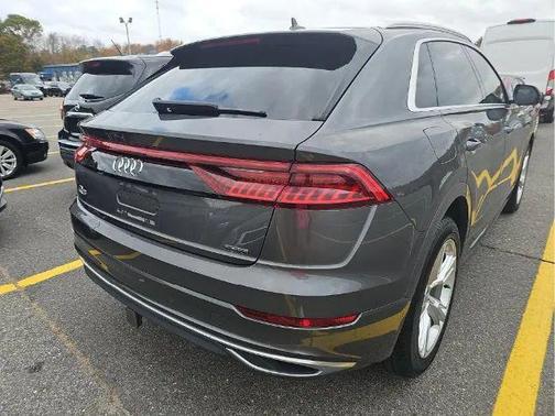 2020 Audi Q8 55 Premium
