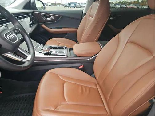 2020 Audi Q8 55 Premium