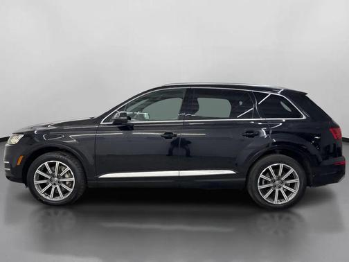 Orca Black Metallic 2019 Audi Q7 45 Premium Plus