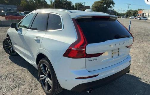 2018 Volvo XC60 T6 Momentum