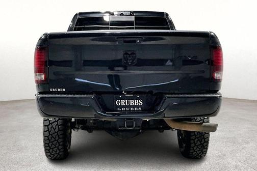 2018 RAM 2500 Laramie Crew Cab 4x4 6'4' Box