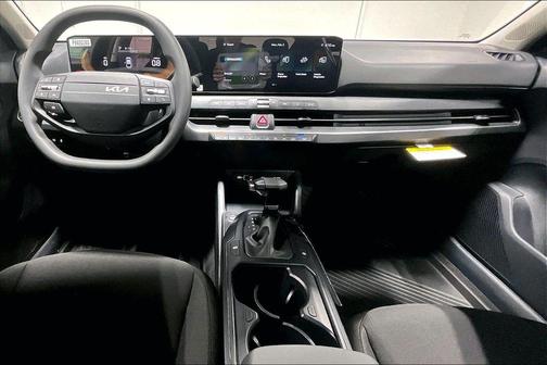 Aurora Black Pearl 2026 Kia K4 LXS