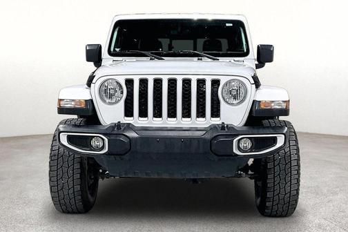 Bright White Clearcoat 2020 Jeep Gladiator Overland