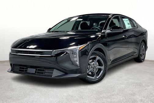 Aurora Black Pearl 2026 Kia K4 LXS