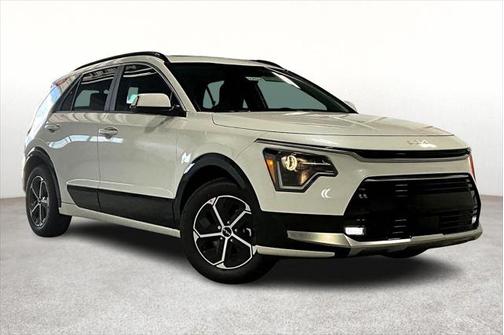 2025 Kia Niro SX